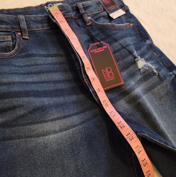 NWT Super High Rise Curvy Fit Dark Wash Jeans - Picture 2 of 5